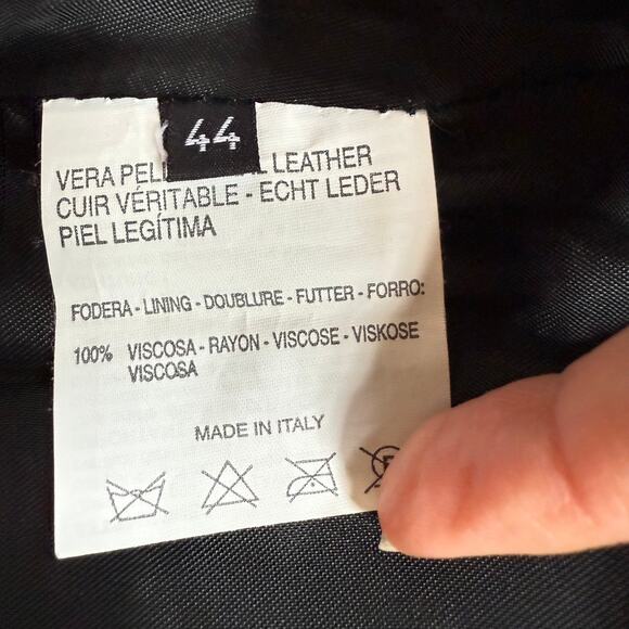 Vintage Barneys New York Black Leather Pencil Skirt SZ 44 Made in Italy Lined - Picture 4 of 8